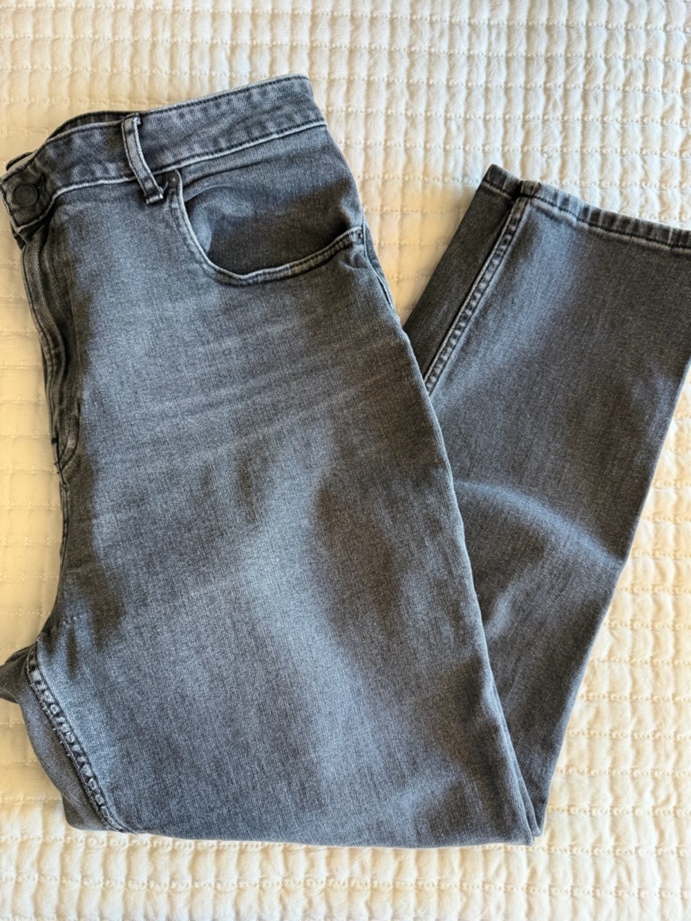 Everlane The Curvy Cheeky Jean Washed Black High Rise Straight Leg Denim Size 33 - Picture 9 of 9